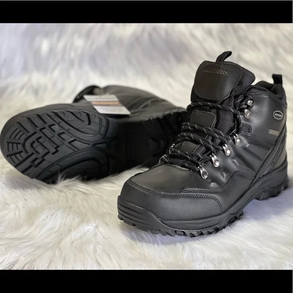 New SKECHERS Relaxed Fit Resment Traven boots - Picture 2 of 11